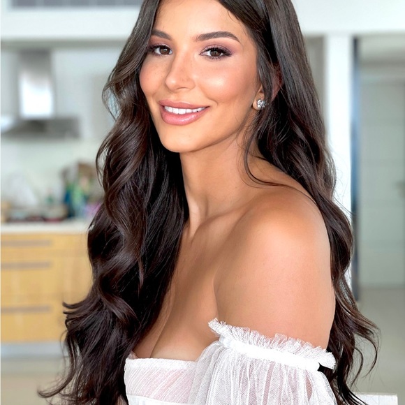 Liz Martinez “Rain” Wedding Dress size 6 Custom white on white worn for pre phot - Picture 8 of 10